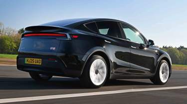 Tesla Model Y - side tracking